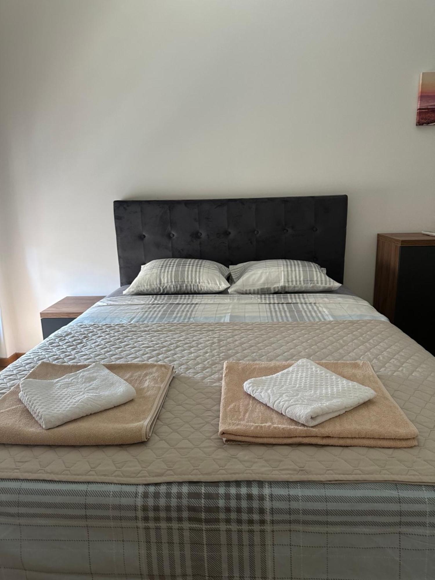 Apartmani Jedro Rafailovici Exterior foto